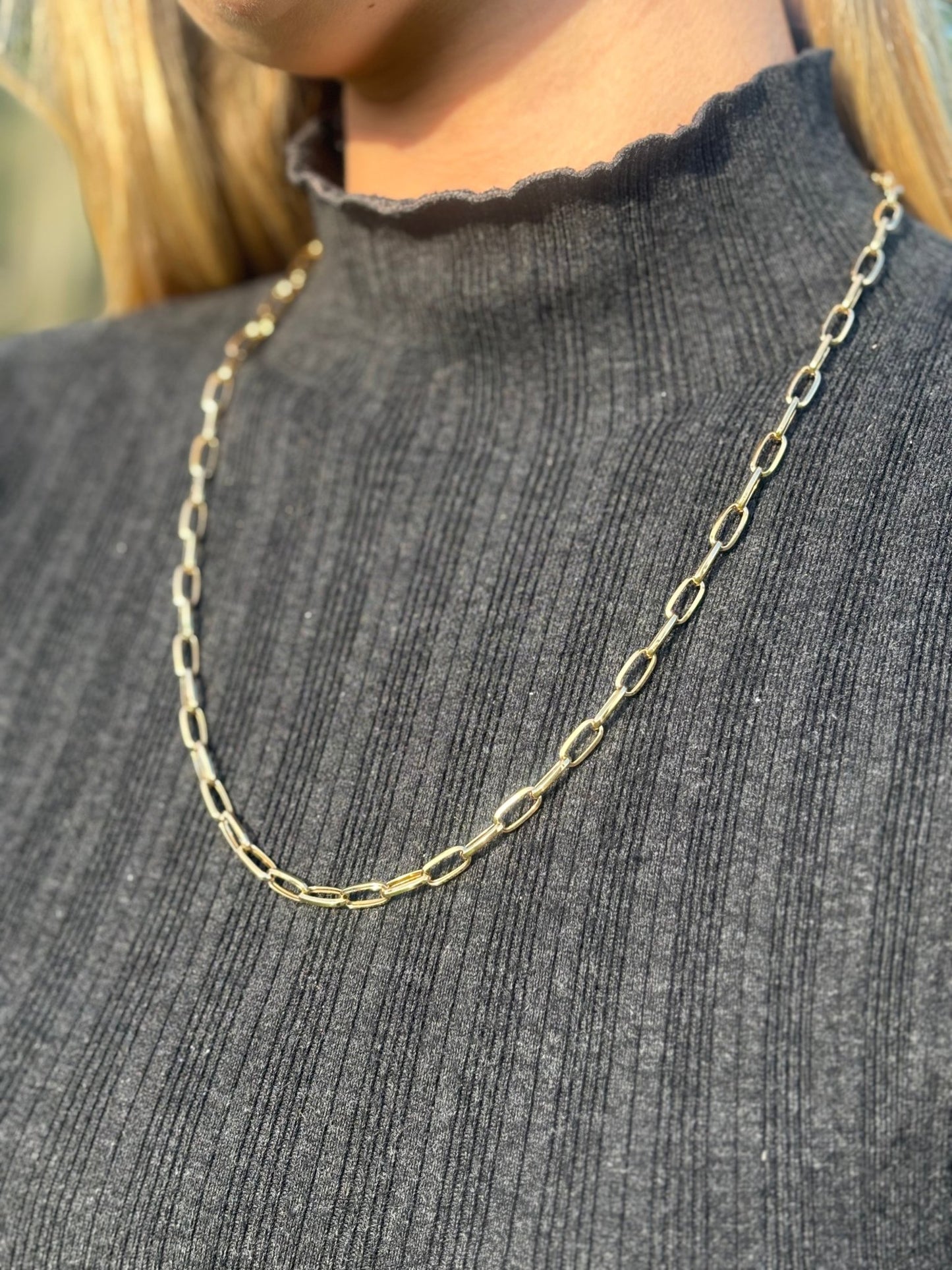 Solid Gold Paperclip Necklace - Elegant 18K Design Antonio Guzzo Fine Jewelry - Antonio Guzzo Fine Jewelry