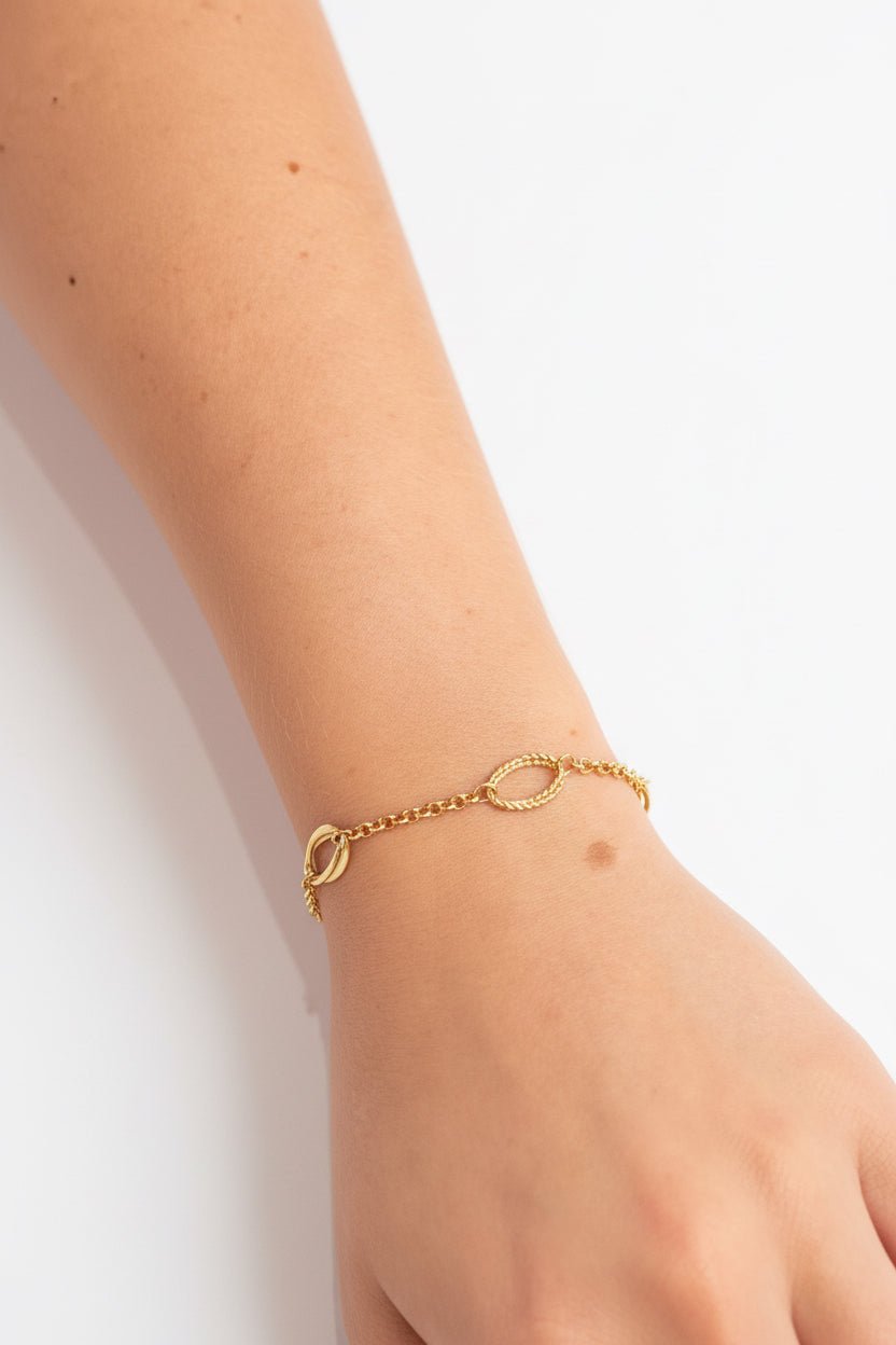 18K Gold Oval Link Bracelet By Antonio Guzzo Fine Jewelry - Antonio Guzzo Fine Jewelry
